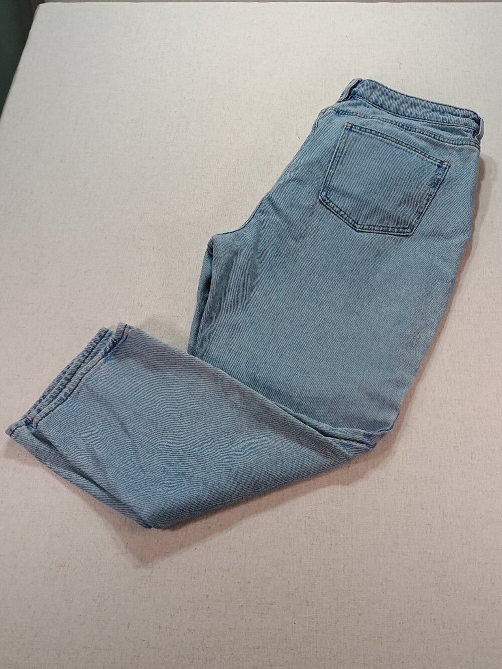 PacSun Mom Jeans Light Wash Denim Distressed High Rise Size 31 Casual Streetwear